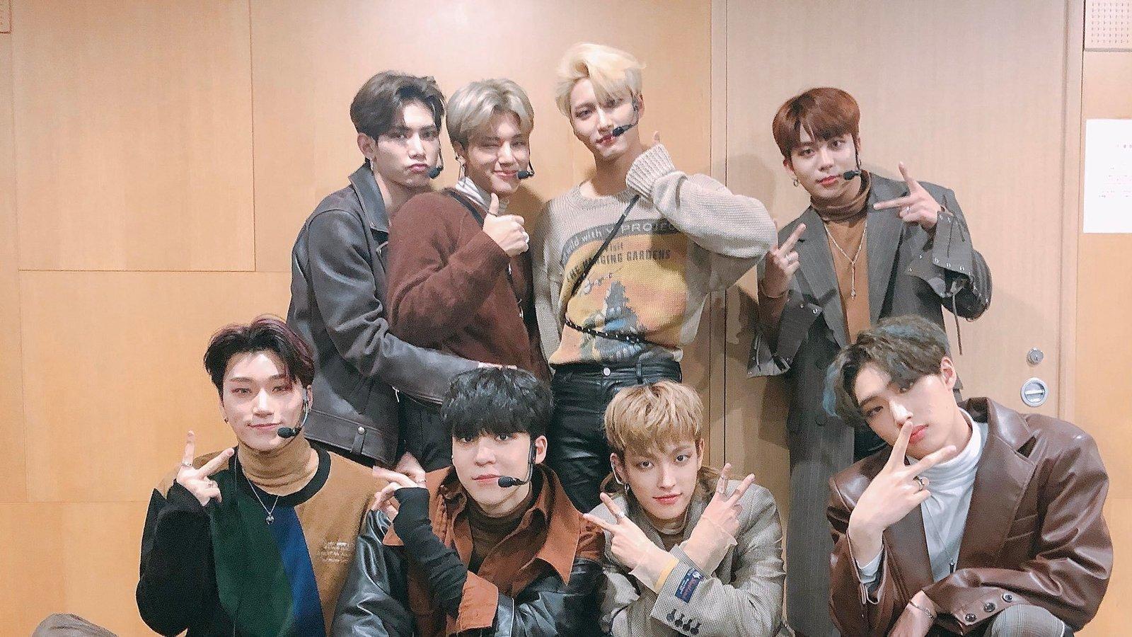 ATEEZ V4 Mousepad