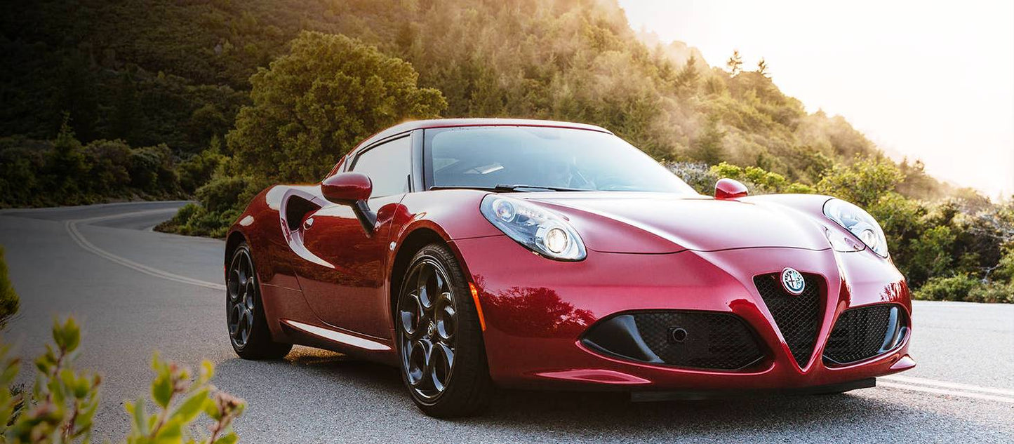 Alfa Romeo 4C V29 Mousepad
