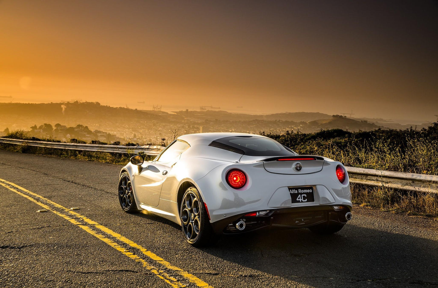 Alfa Romeo 4C V38 Mousepad