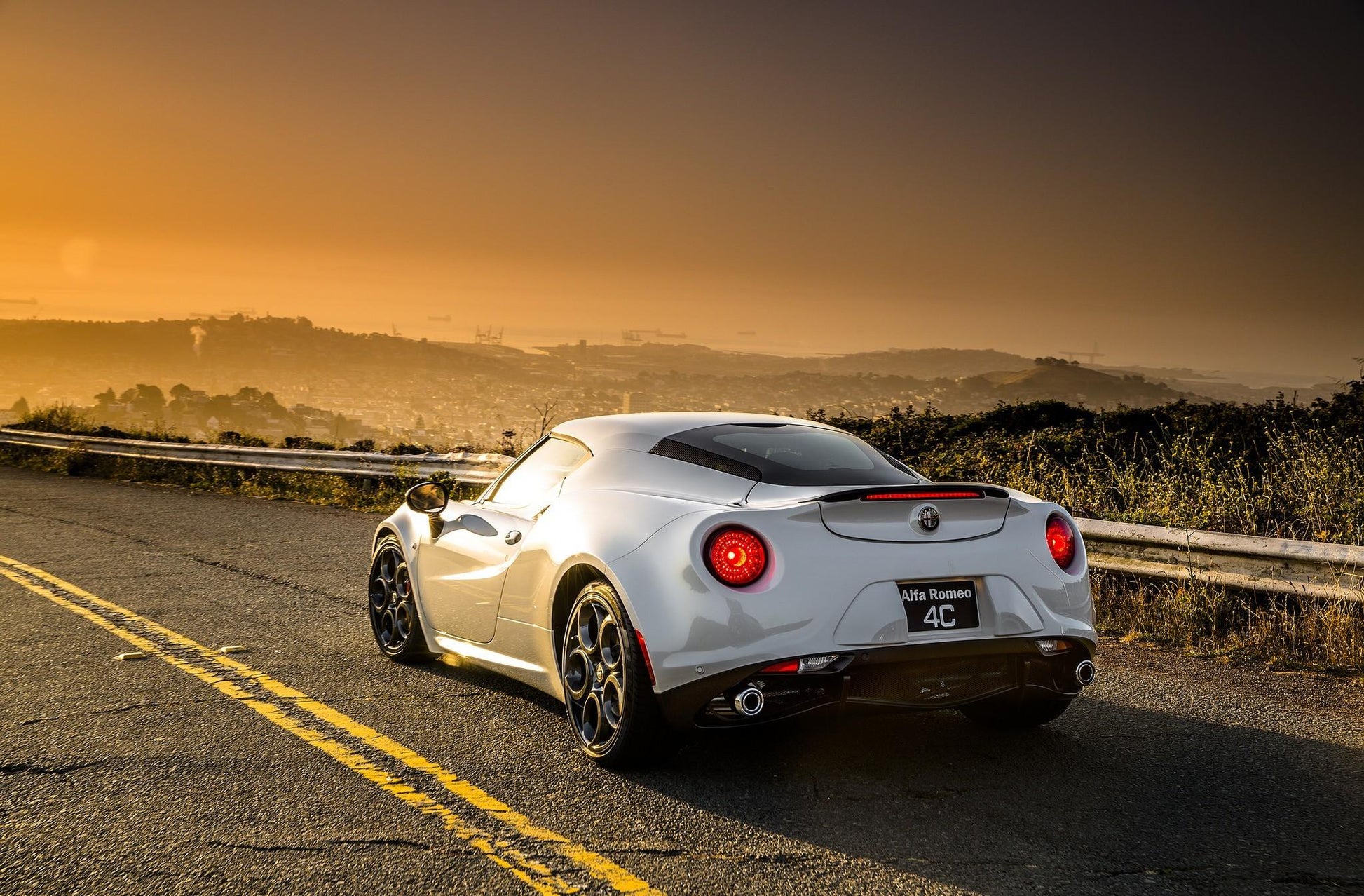 Alfa Romeo 4C V38 Mousepad