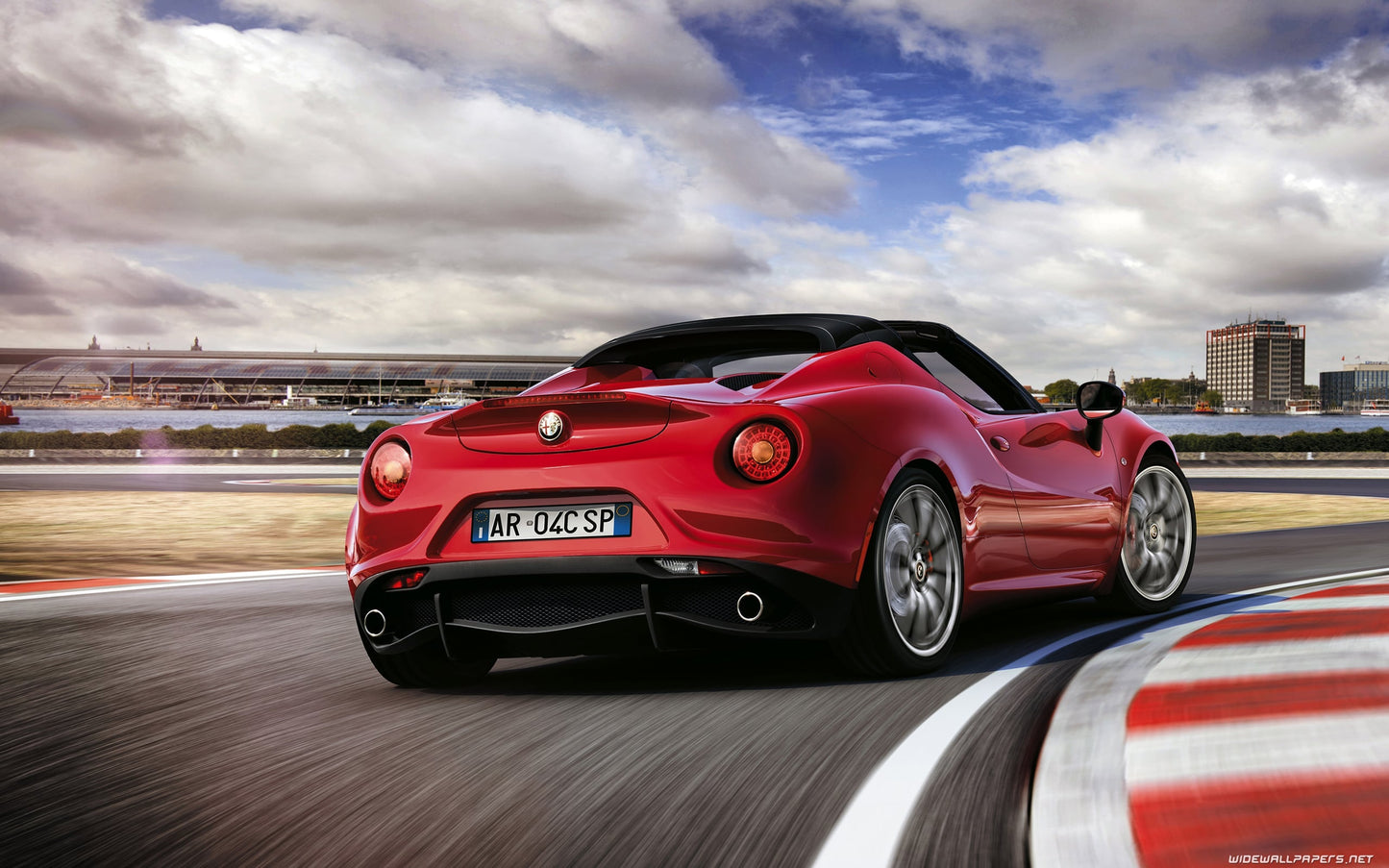 Alfa Romeo 4C V4 Mousepad