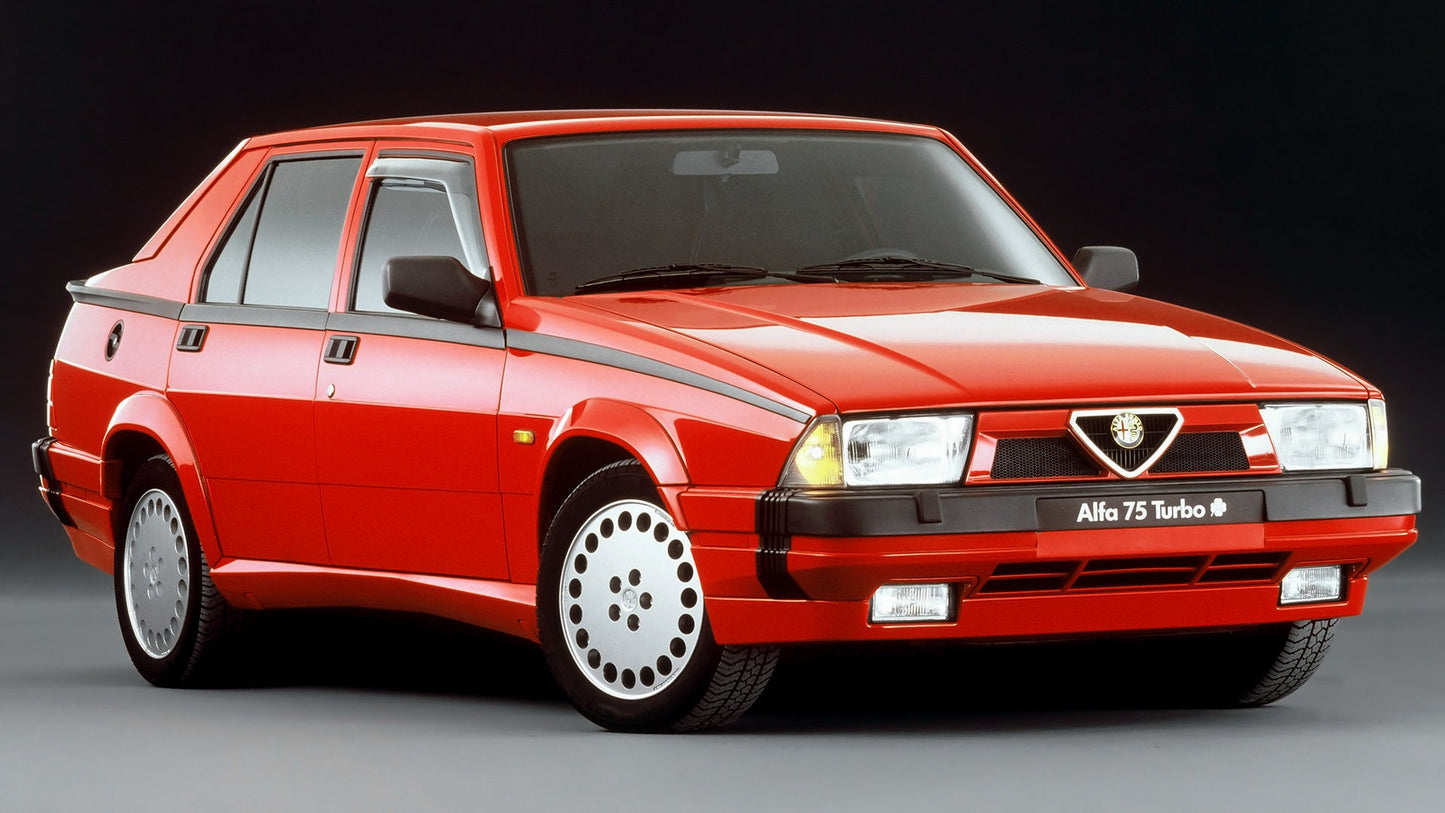 Alfa Romeo 75 Turbo V3 Mousepad