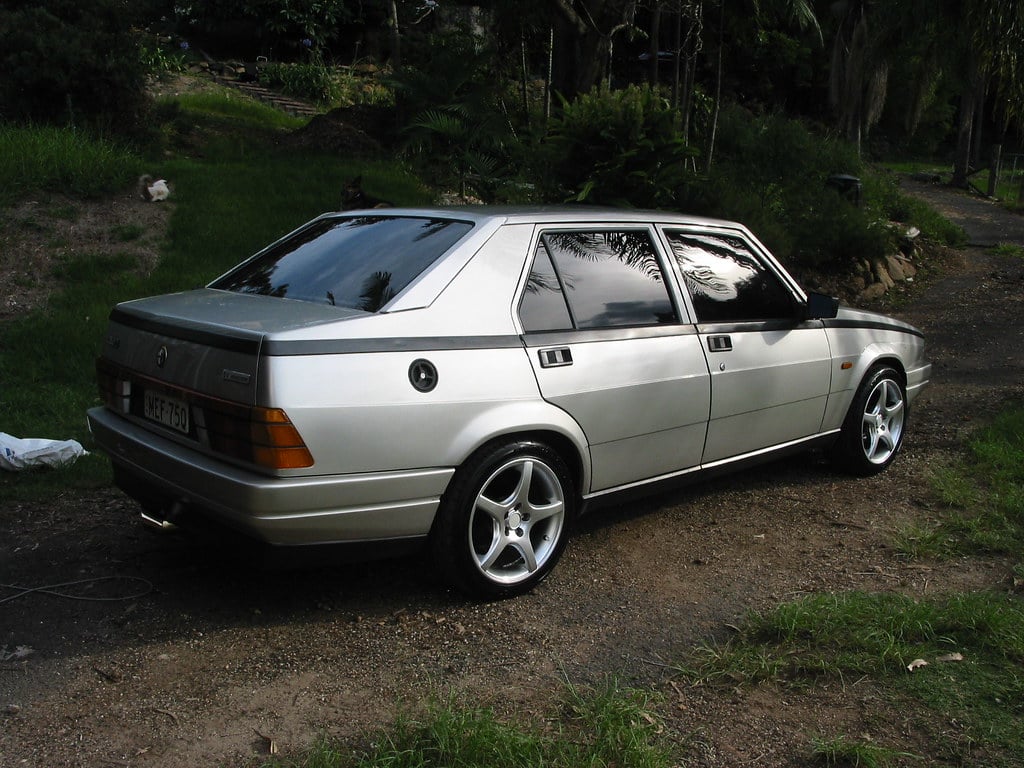 Alfa Romeo 75 Turbo V9 Mousepad