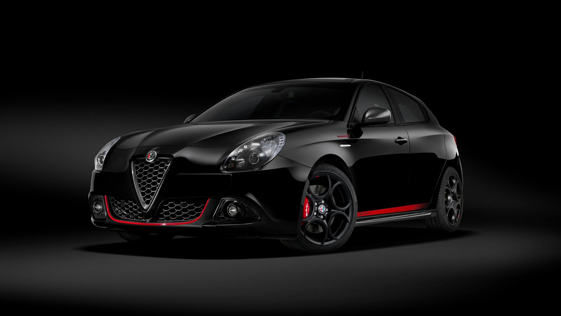 Alfa Romeo Giulia Quadrifoglio V25 Mousepad