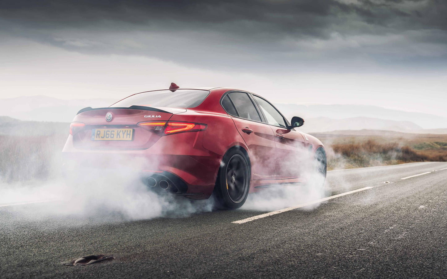 Alfa Romeo Giulia Quadrifoglio V33 Mousepad