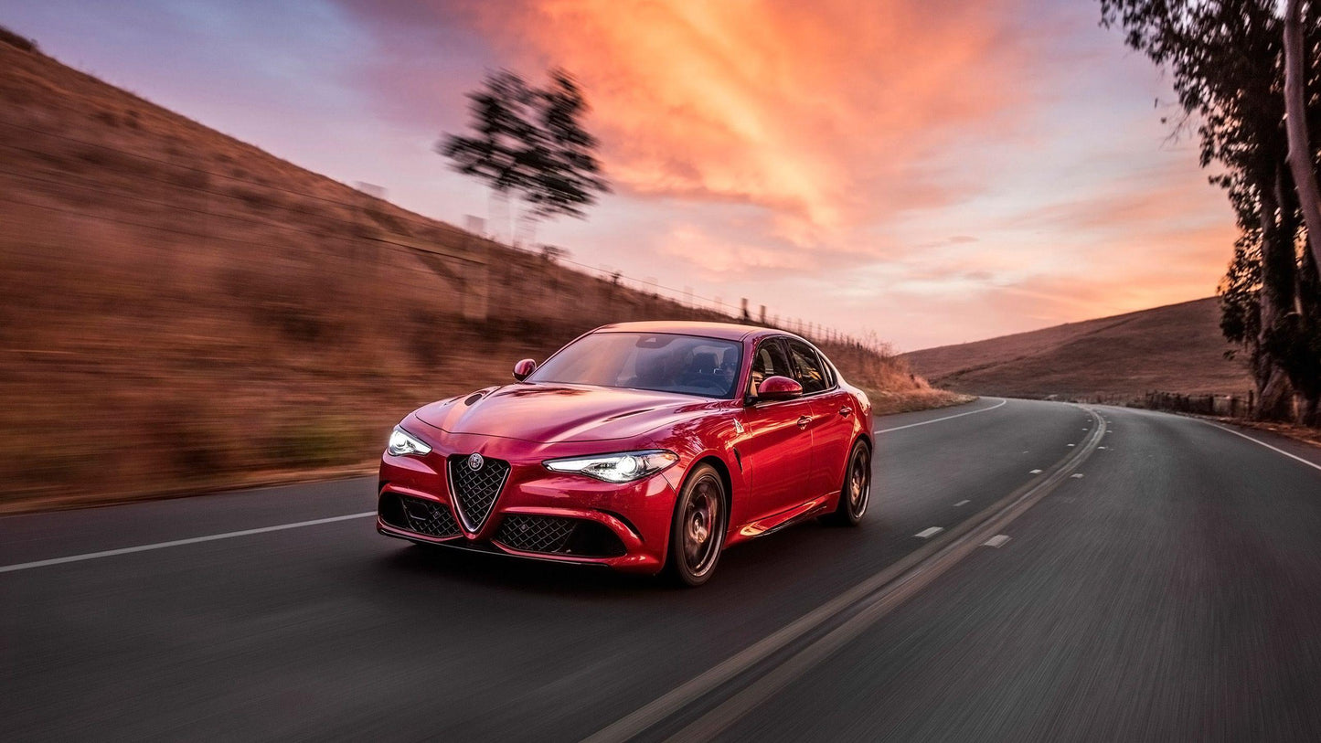 Alfa Romeo Giulia Quadrifoglio V38 Mousepad