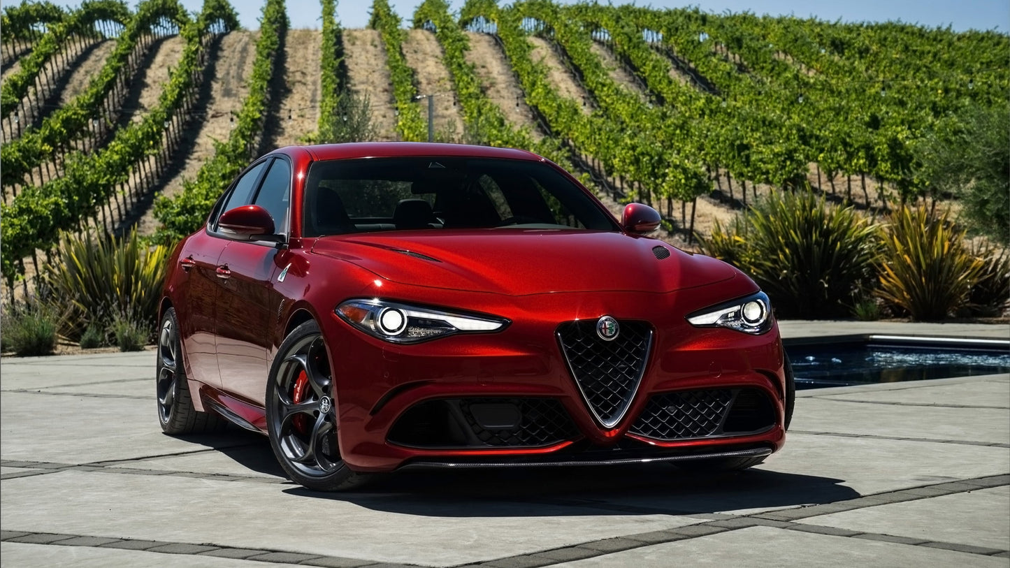 Alfa Romeo Giulia Quadrifoglio V39 Mousepad