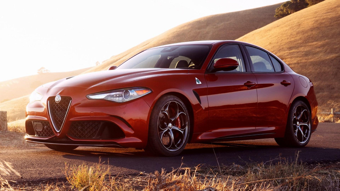 Alfa Romeo Giulia Quadrifoglio V40 Mousepad