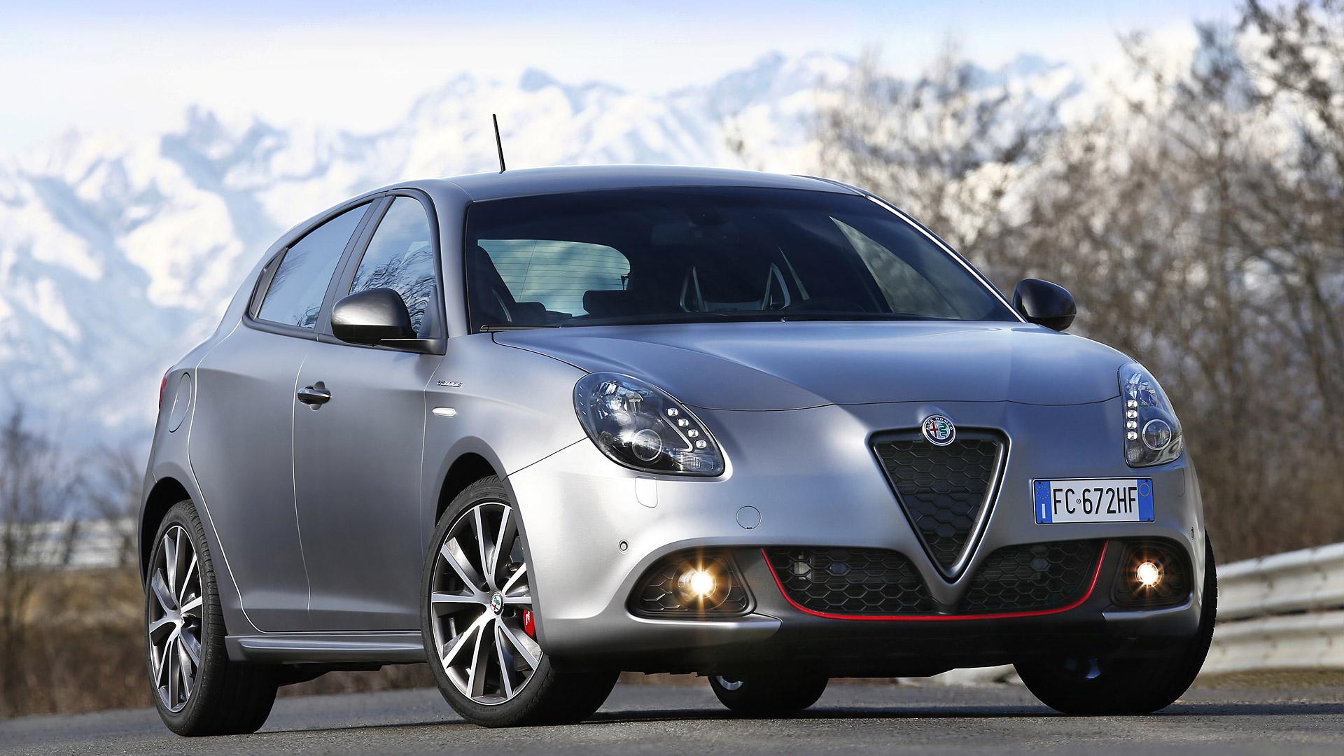 Alfa Romeo Giulietta V34 Mousepad