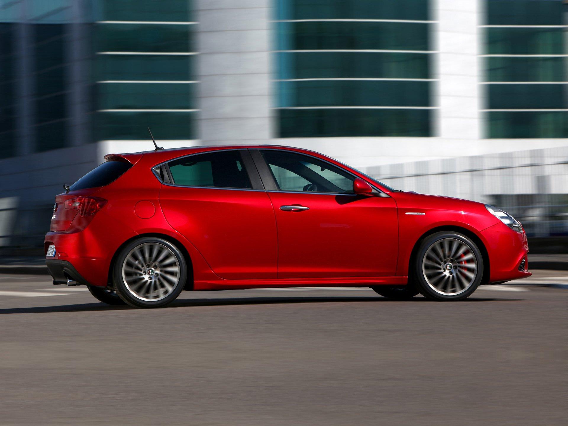 Alfa Romeo Giulietta V42 Mousepad