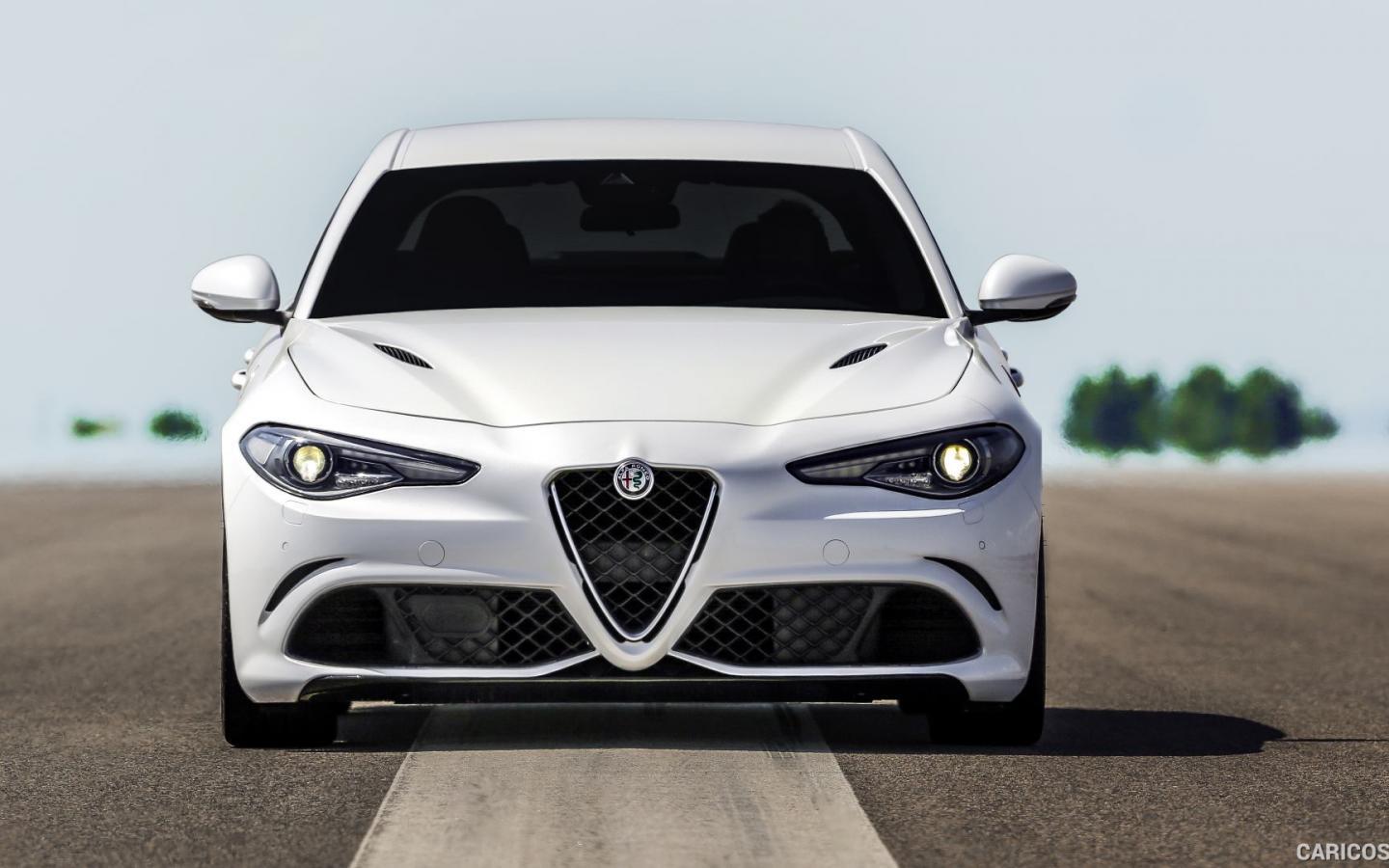 Alfa Romeo Giulietta V4 Mousepad