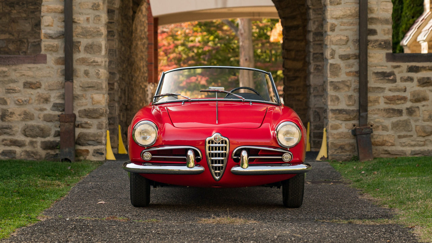 Alfa Romeo Spider V13 Mousepad