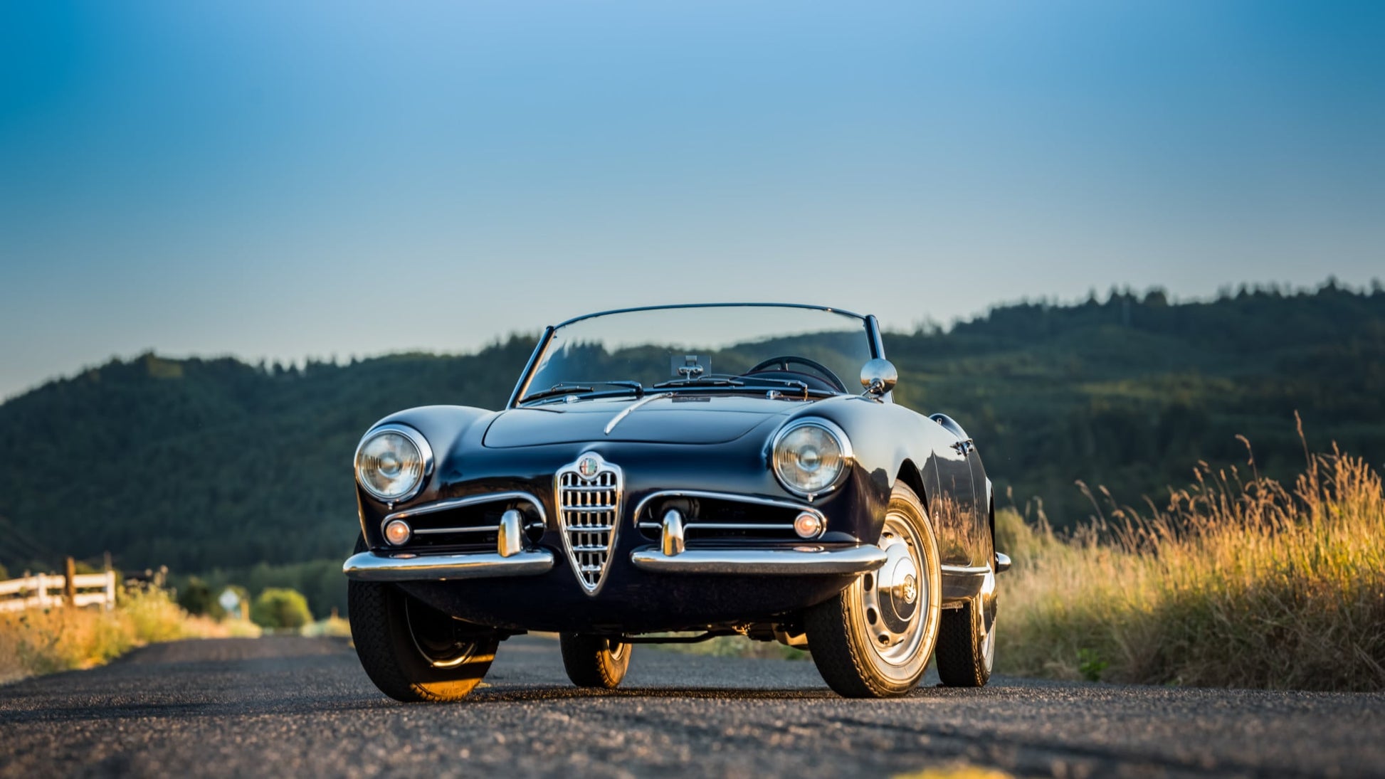 Alfa Romeo Spider V25 Mousepad