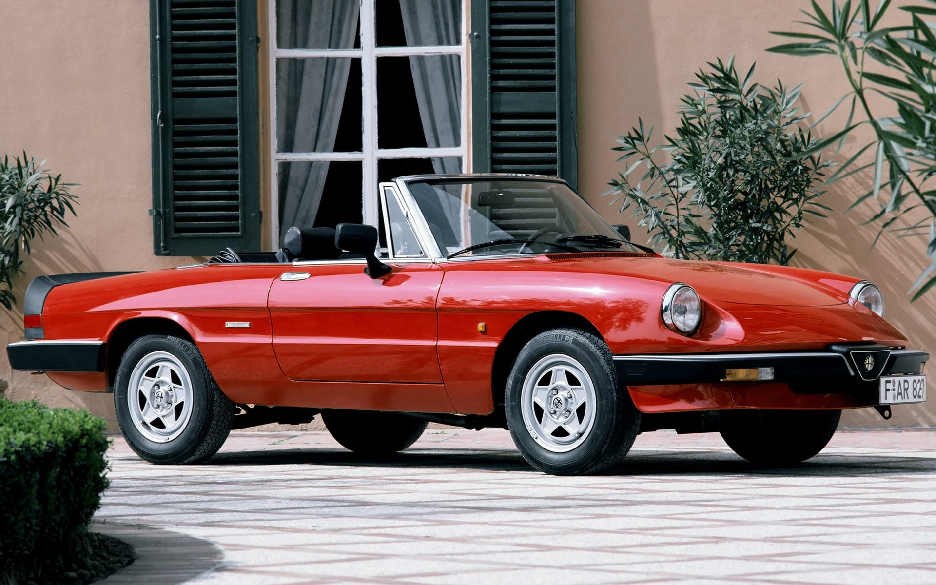 Alfa Romeo Spider V35 Mousepad
