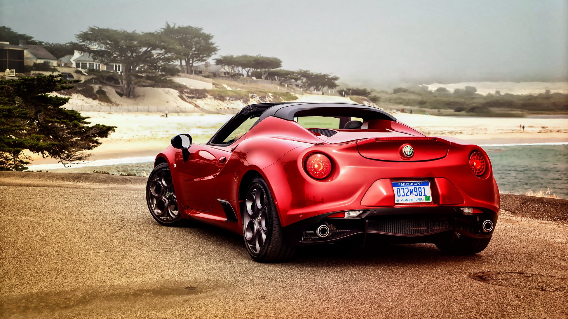 Alfa Romeo Spider V9 Mousepad