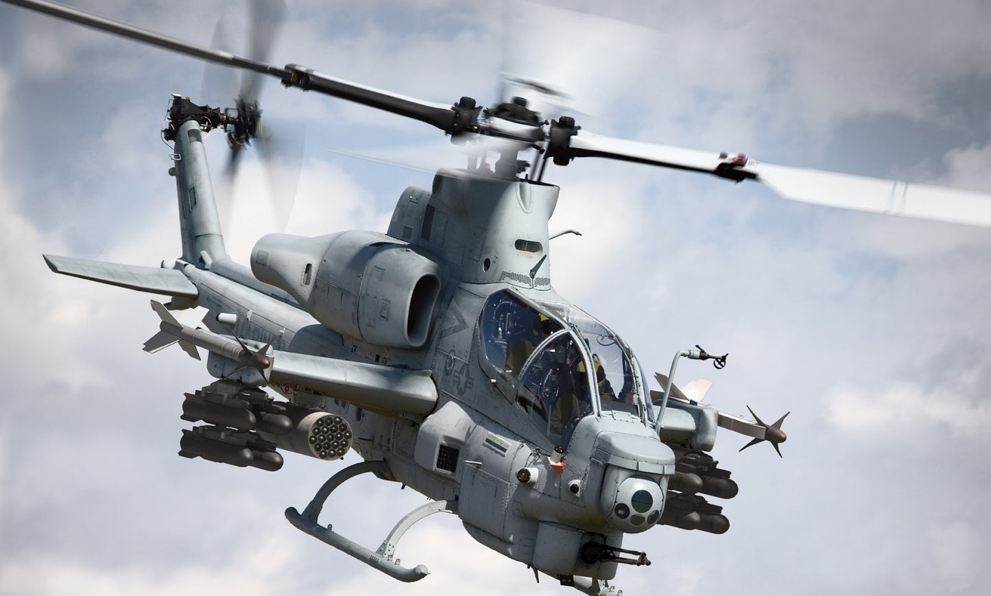 Apache Helicopter V15 Mousepad Deskmat