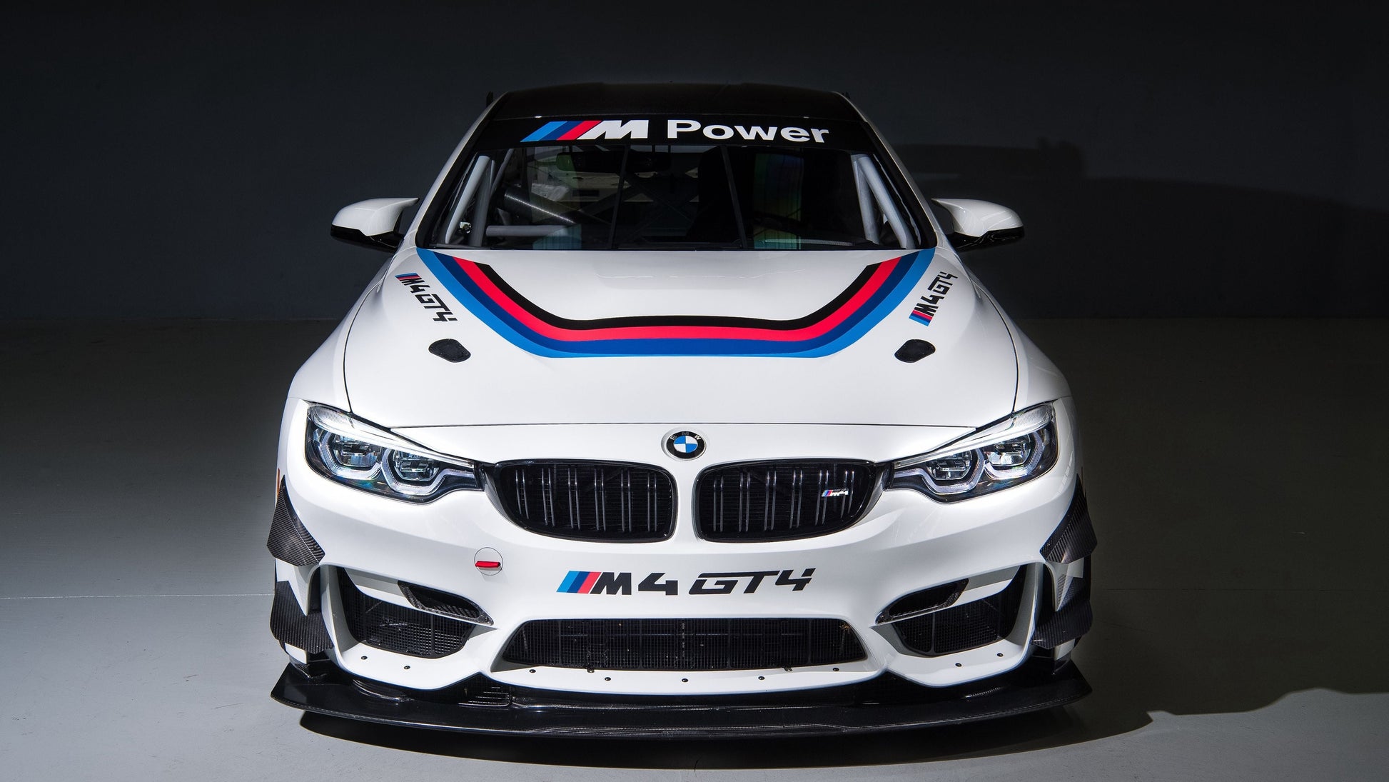 BMW M4 V15 Mousepad