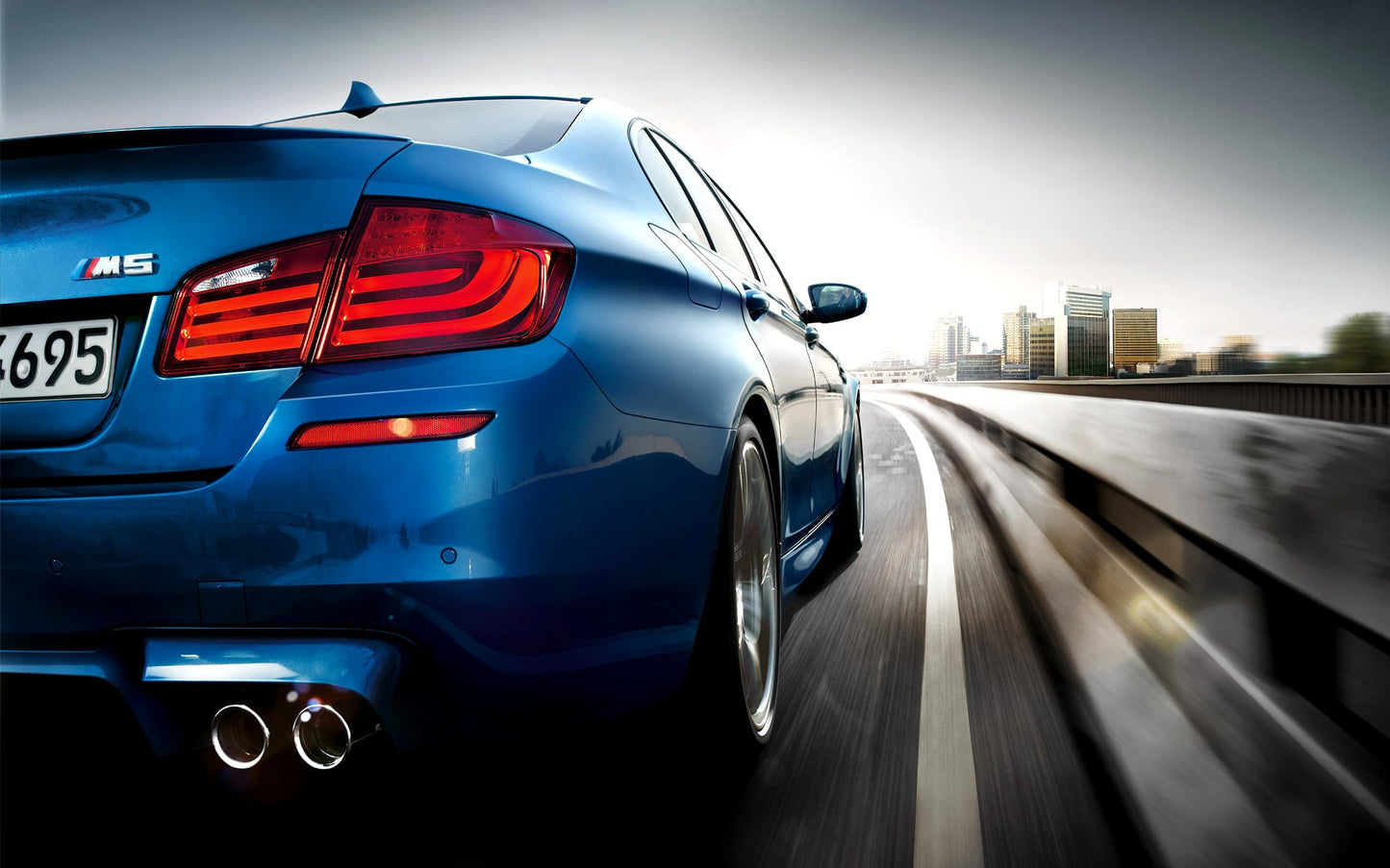 BMW M5 V11 Mousepad