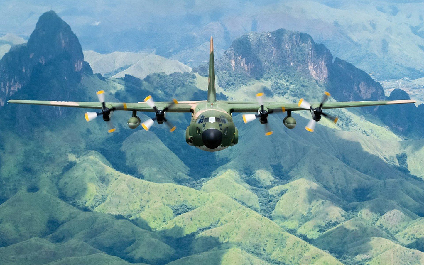 C-130 Hercules V25 Mousepad Deskmat
