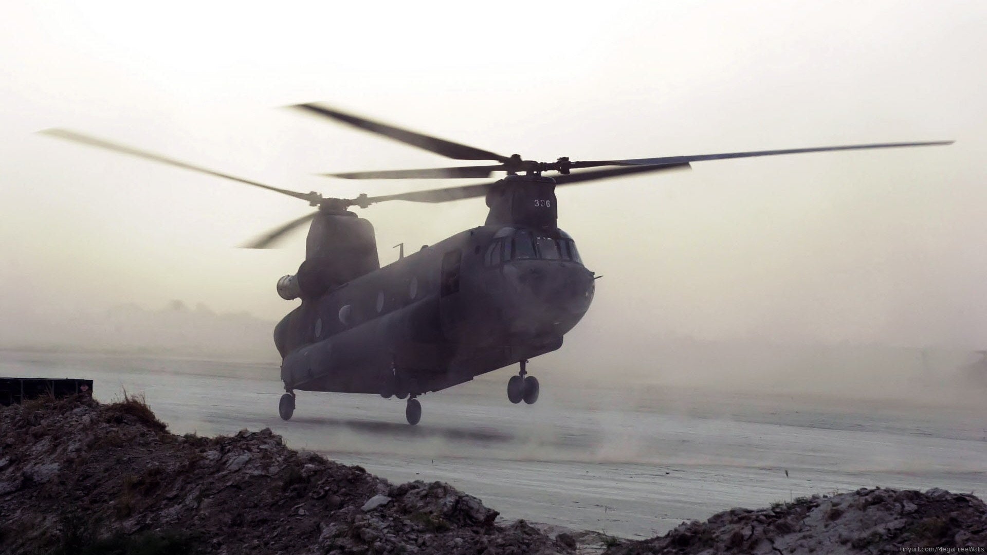 Chinook Helicopter V6 Mousepad Deskmat