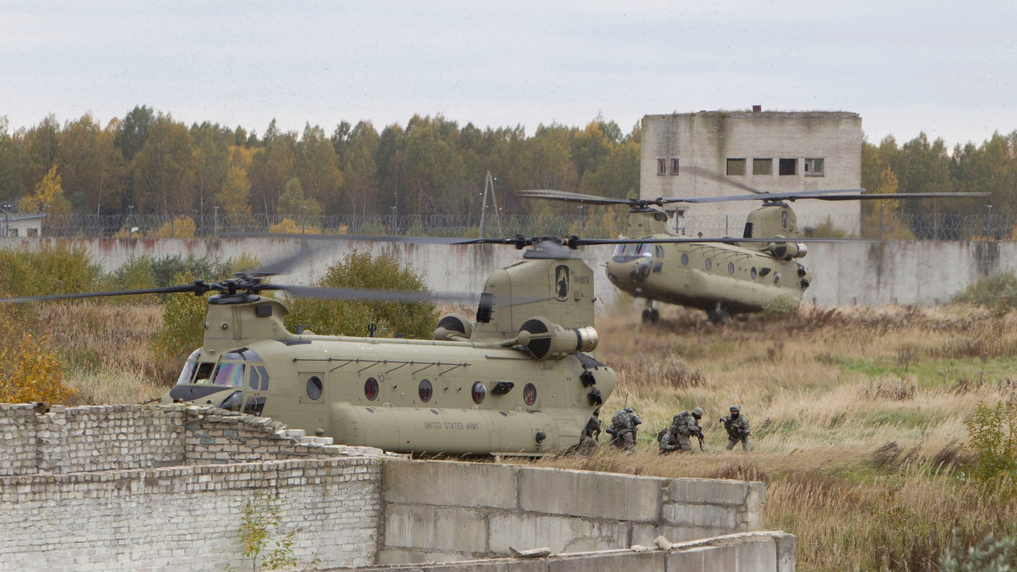 Chinook Helicopter V8 Mousepad Deskmat