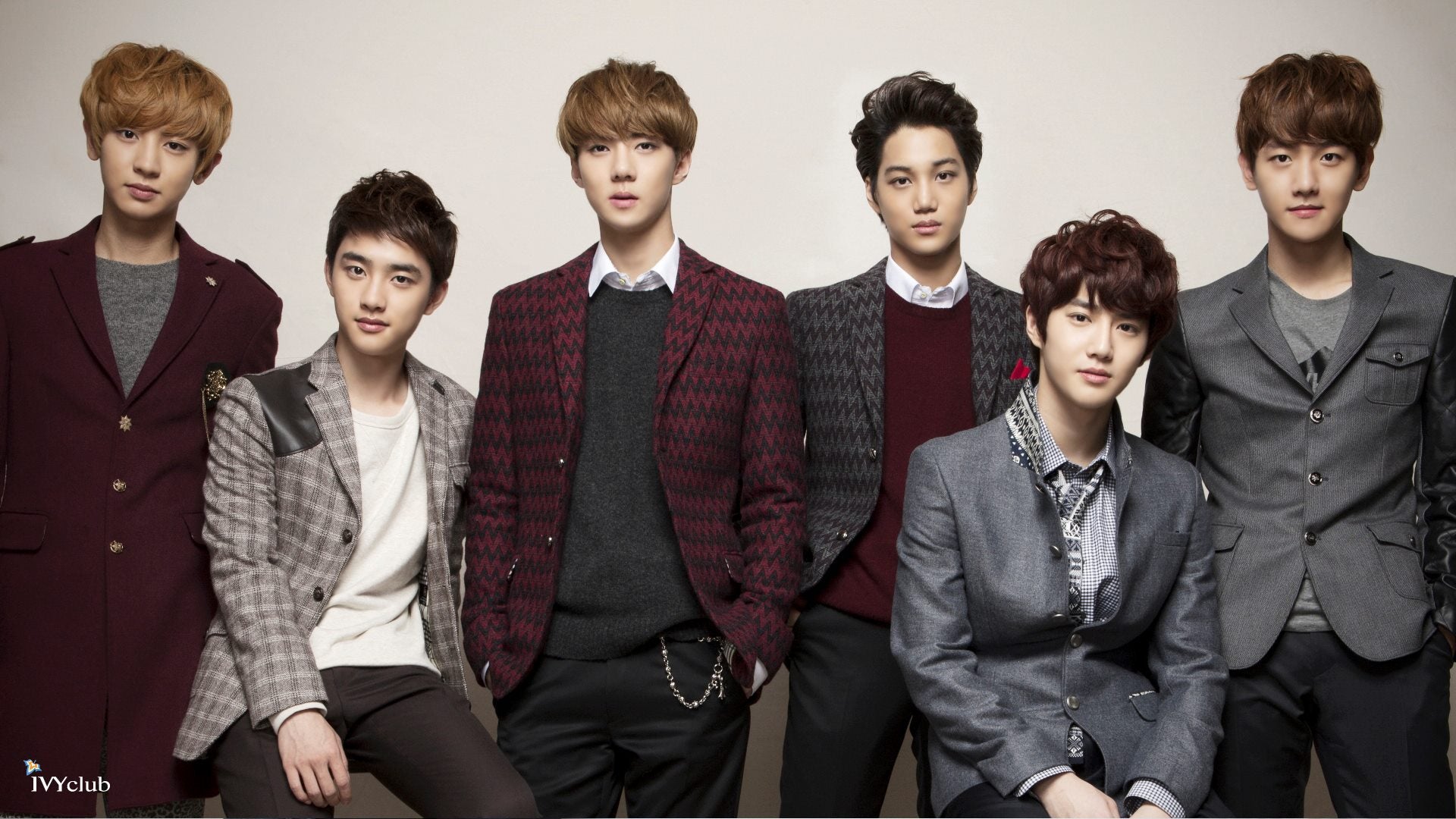 EXO V15 Mousepad