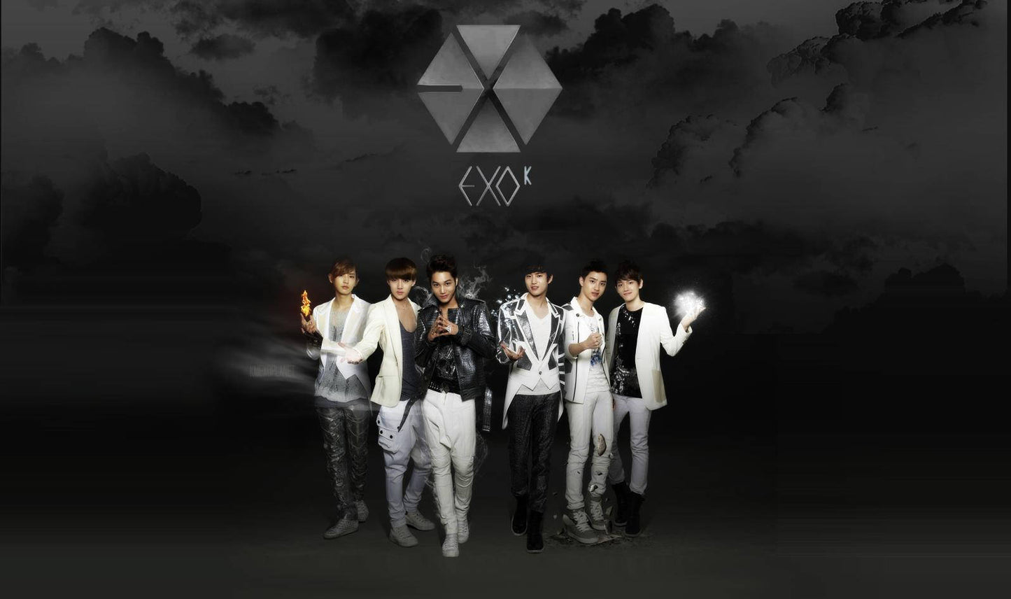 EXO V16 Mousepad