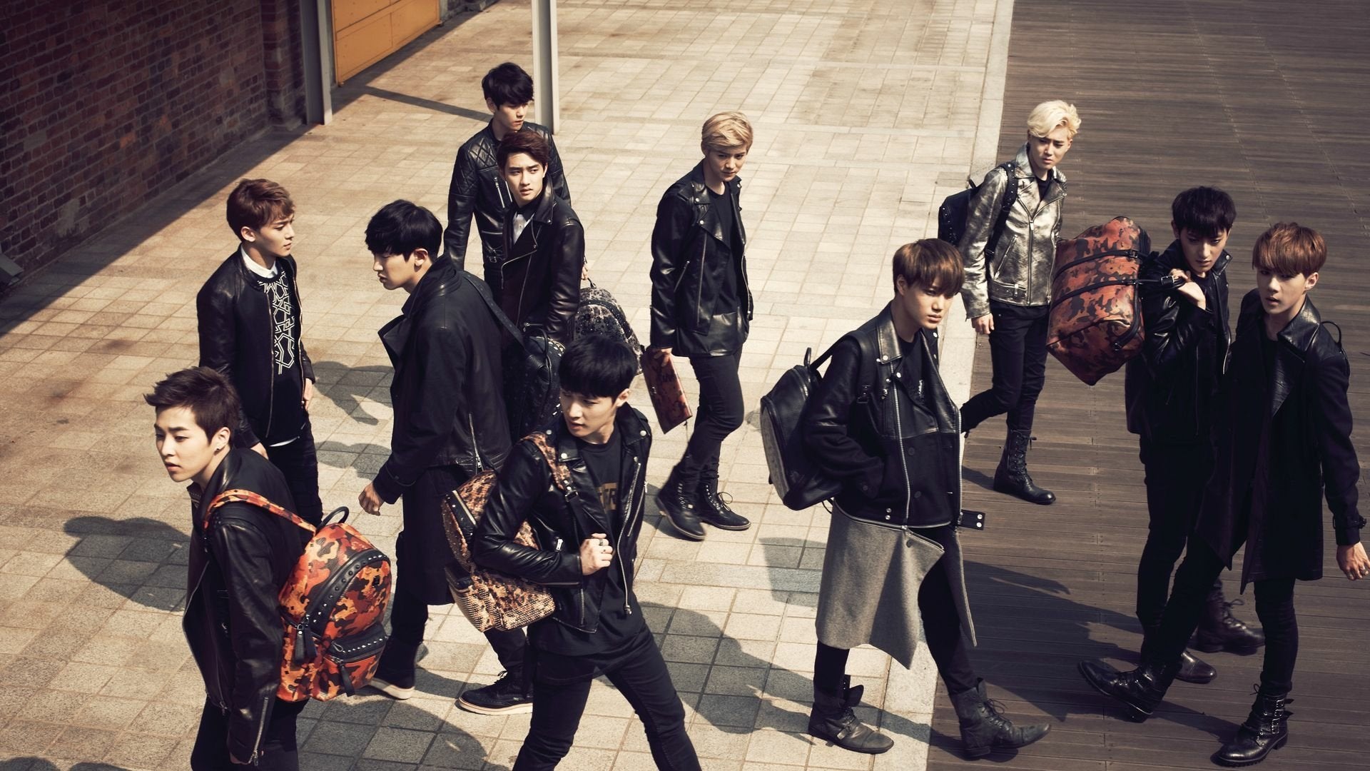 EXO V4 Mousepad