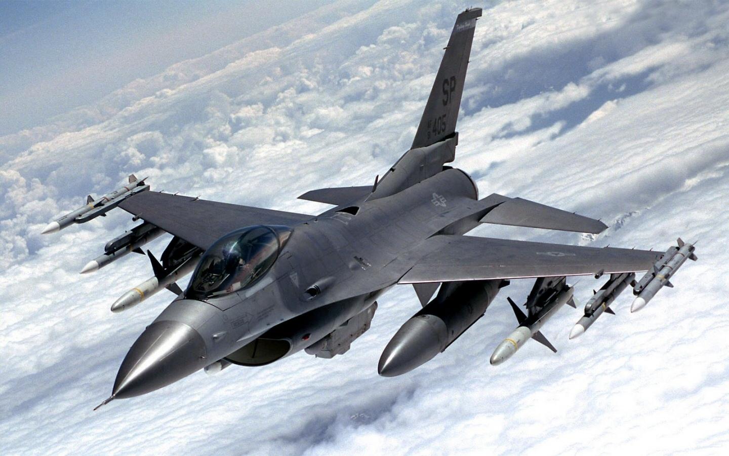 F-16 Fighting Falcon V14 Mousepad Deskmat