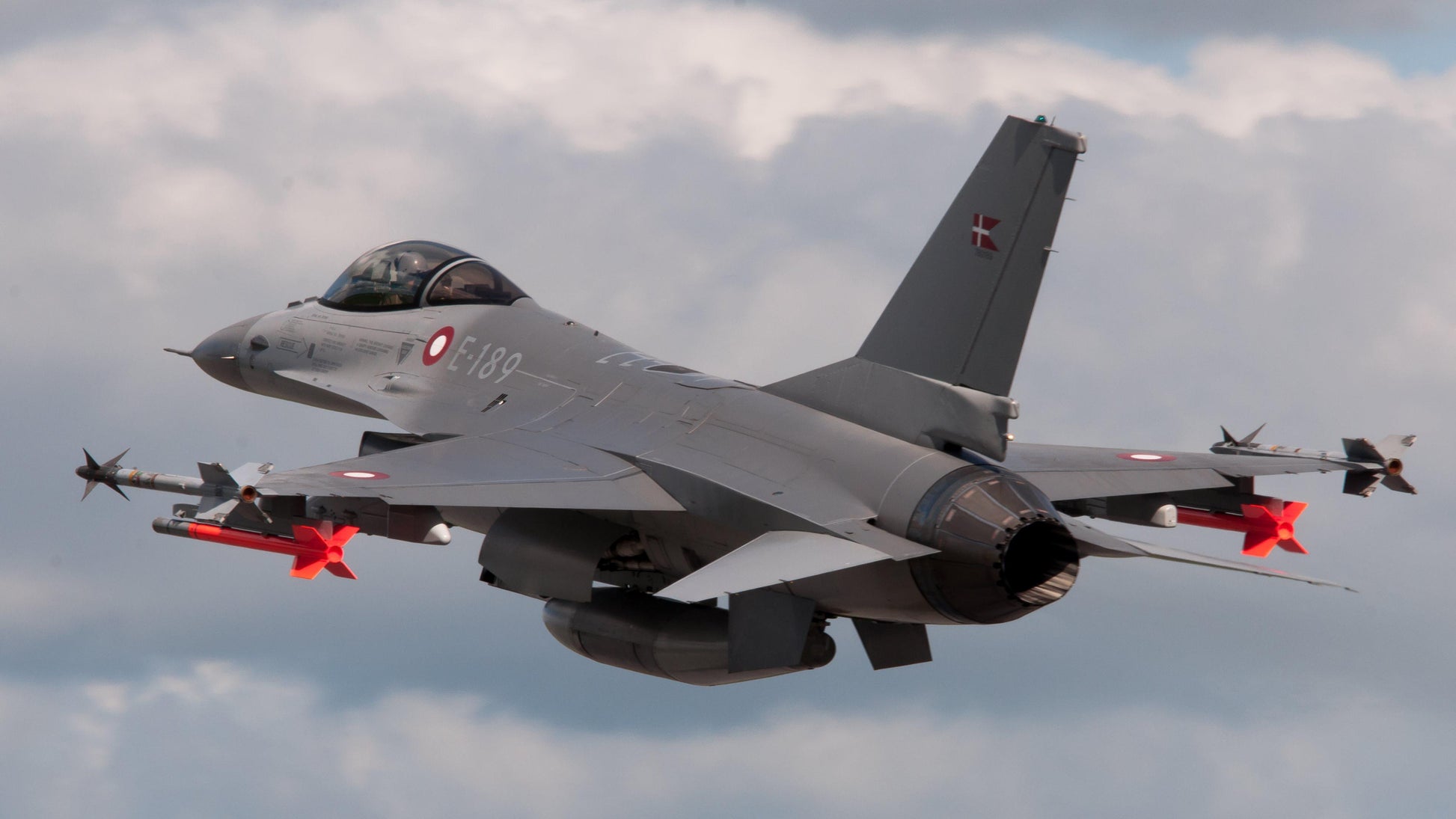 F-16 Fighting Falcon V20 Mousepad Deskmat