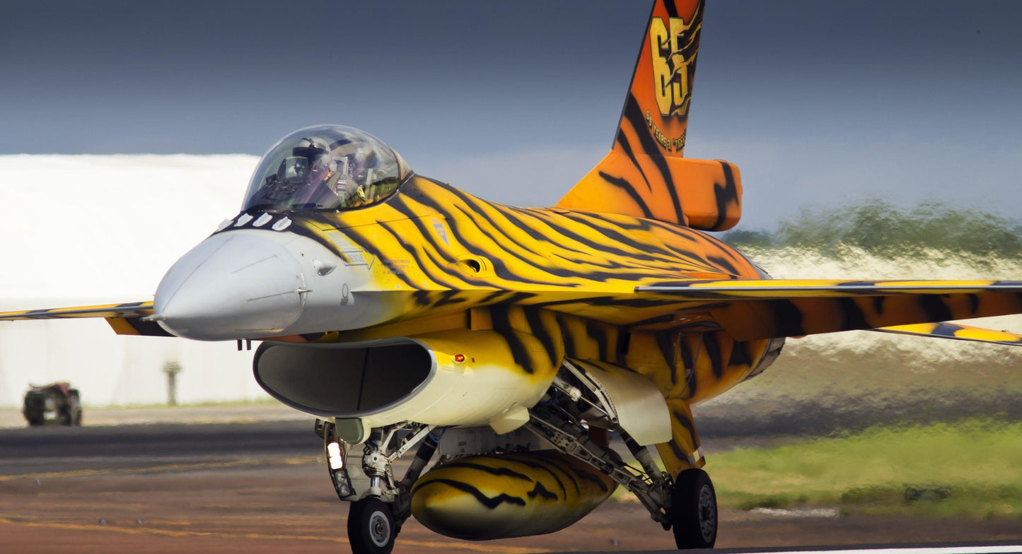 F-16 Fighting Falcon V24 Mousepad Deskmat