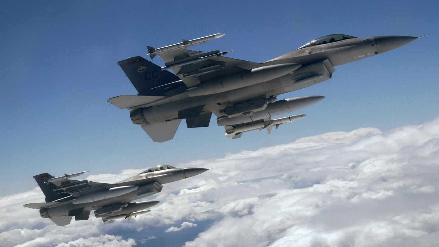 F-16 Fighting Falcon V27 Mousepad Deskmat
