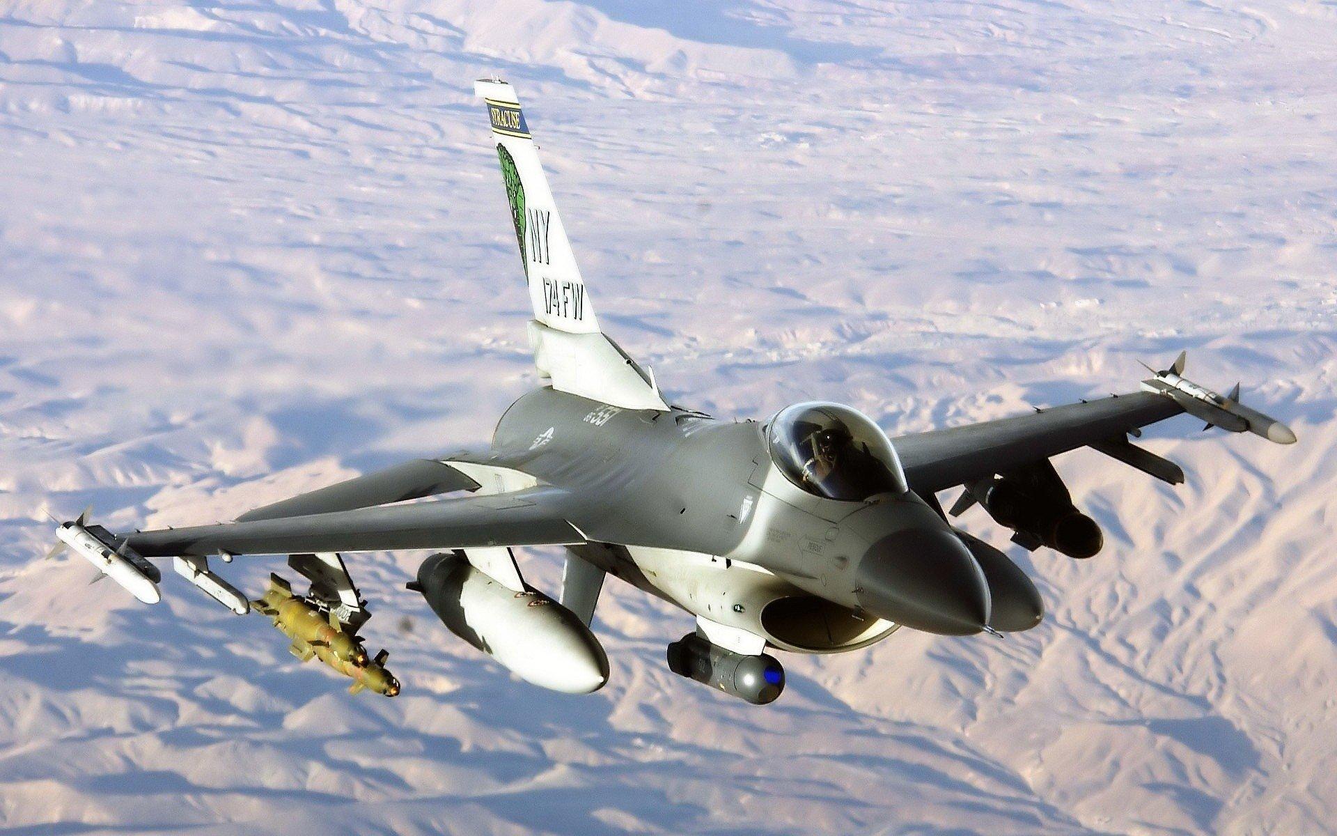 F-16 Fighting Falcon V4 Mousepad Deskmat