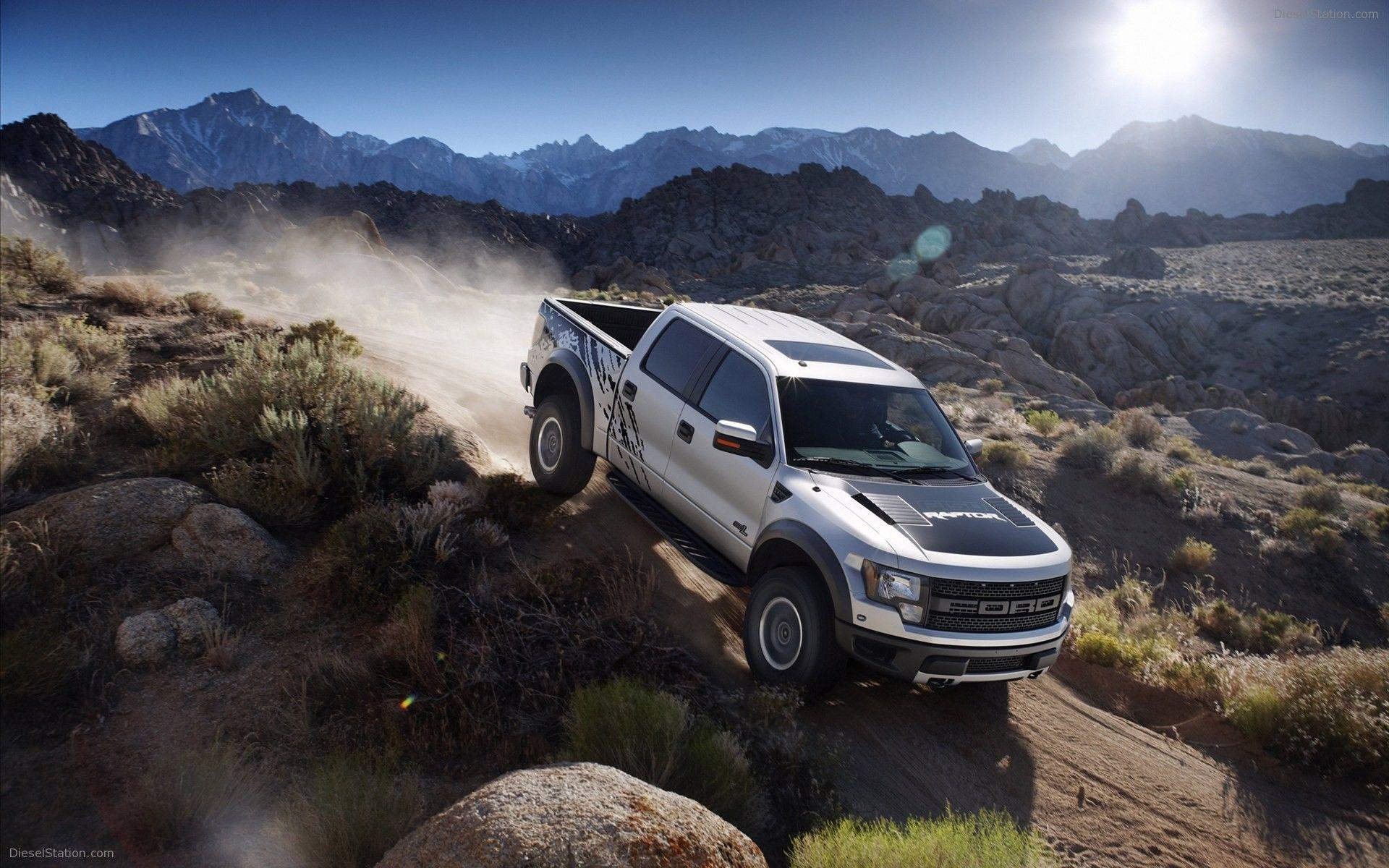 Ford F150 Raptor V11 Mousepad