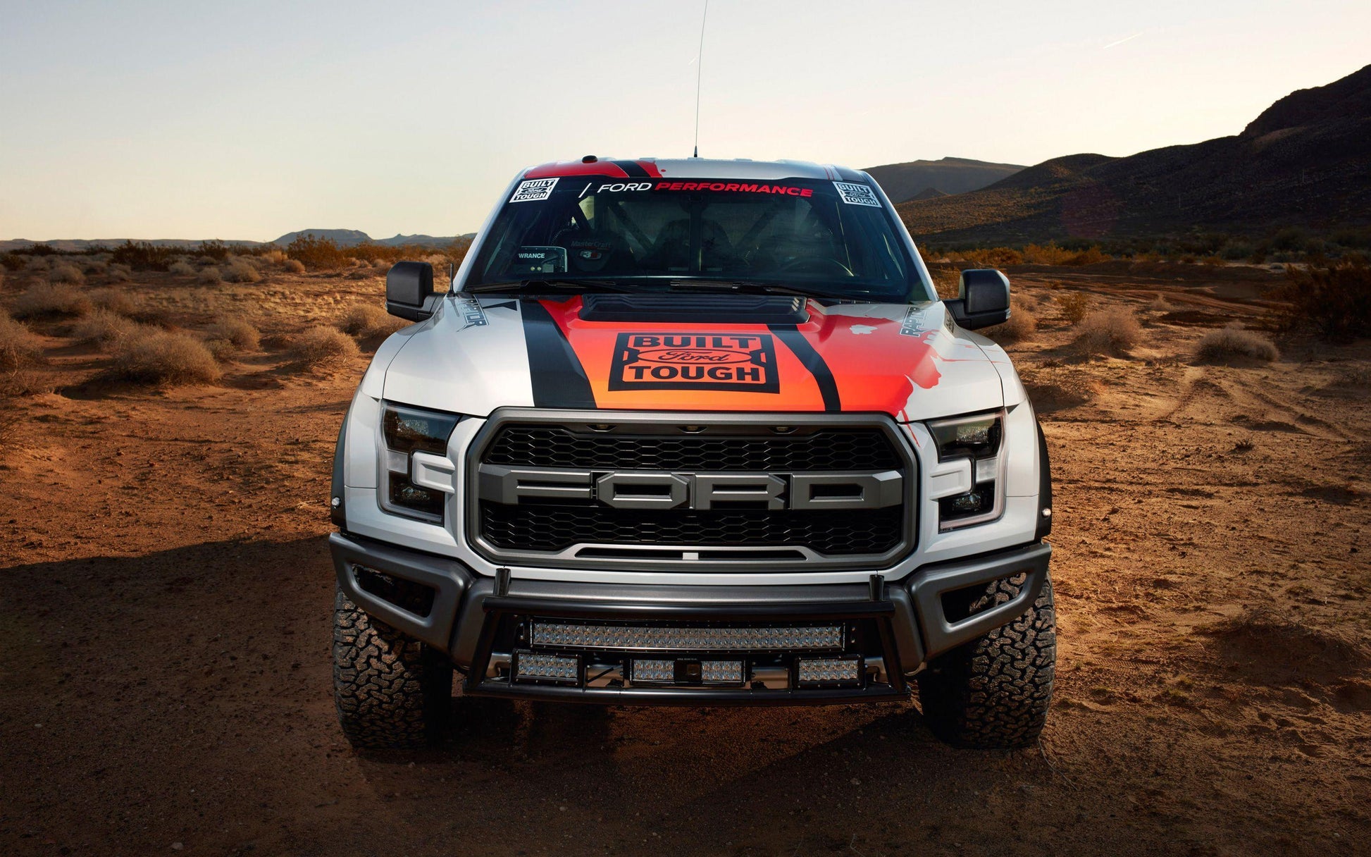 Ford F150 Raptor V16 Mousepad