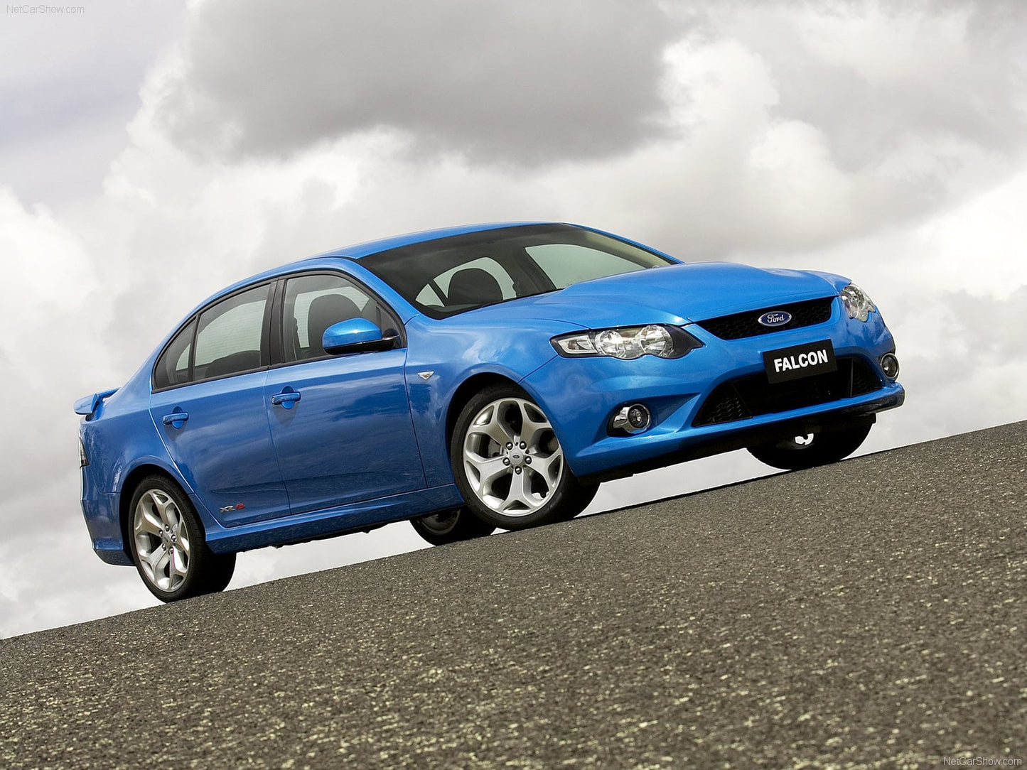 Ford Falcon XR6 V18 Mousepad