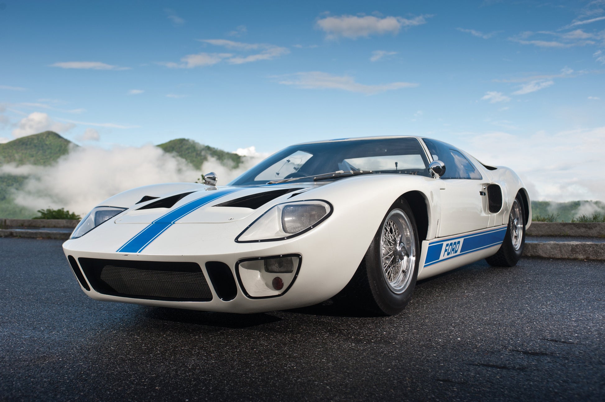 Ford GT V17 Mousepad
