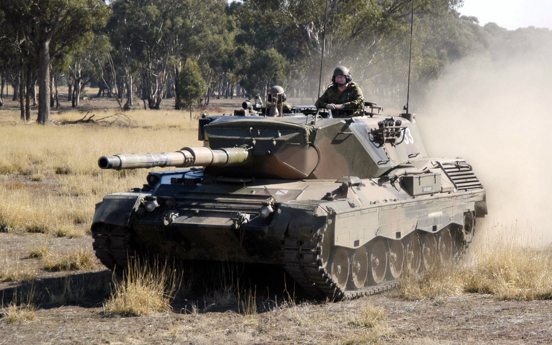 Leopard 2 Tank V19 Mousepad Deskmat
