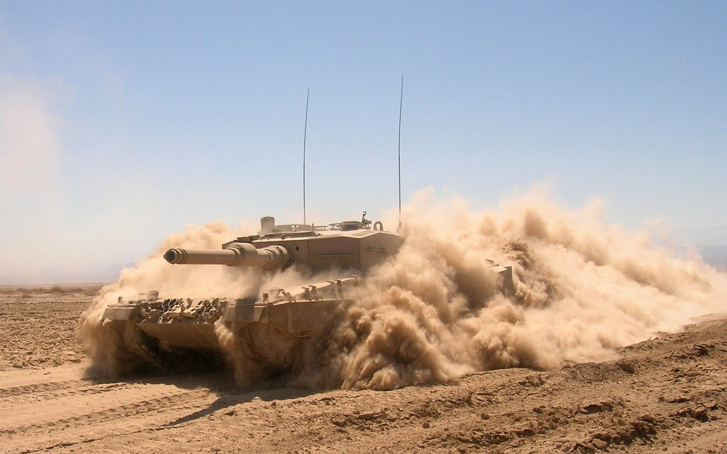 Leopard 2 Tank V5 Mousepad Deskmat