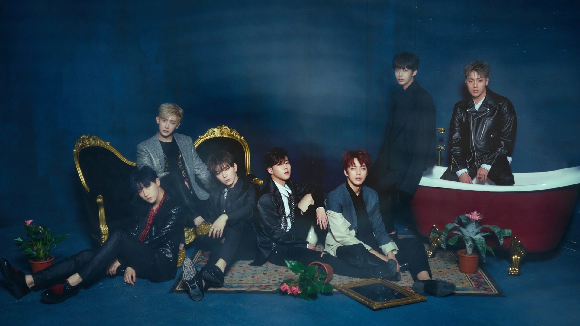 MONSTA X V18 Mousepad
