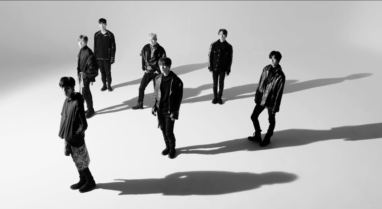 MONSTA X V28 Mousepad