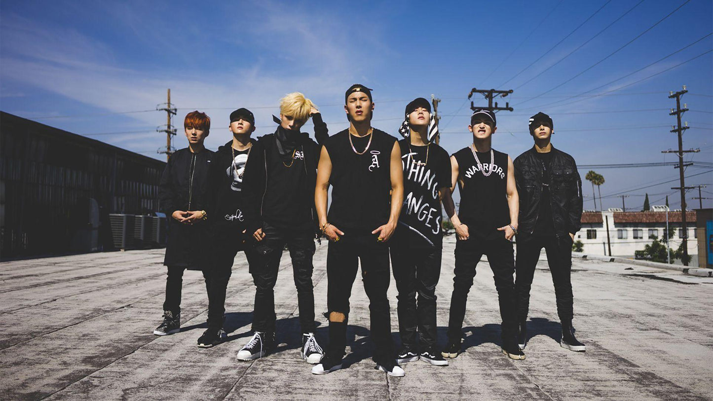 MONSTA X V44 Mousepad