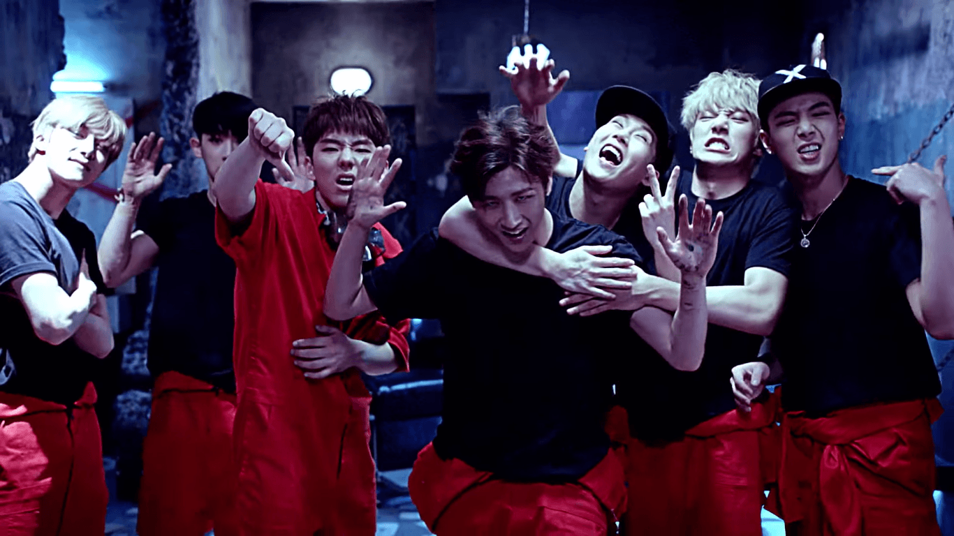 MONSTA X V5 Mousepad