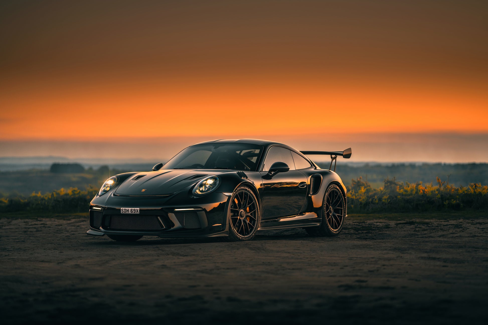 Porsche 911 GT3 RS V40 Mousepad