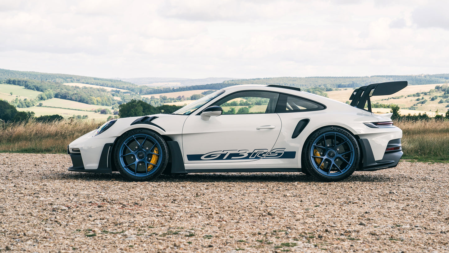 Porsche 911 GT3 RS V42 Mousepad