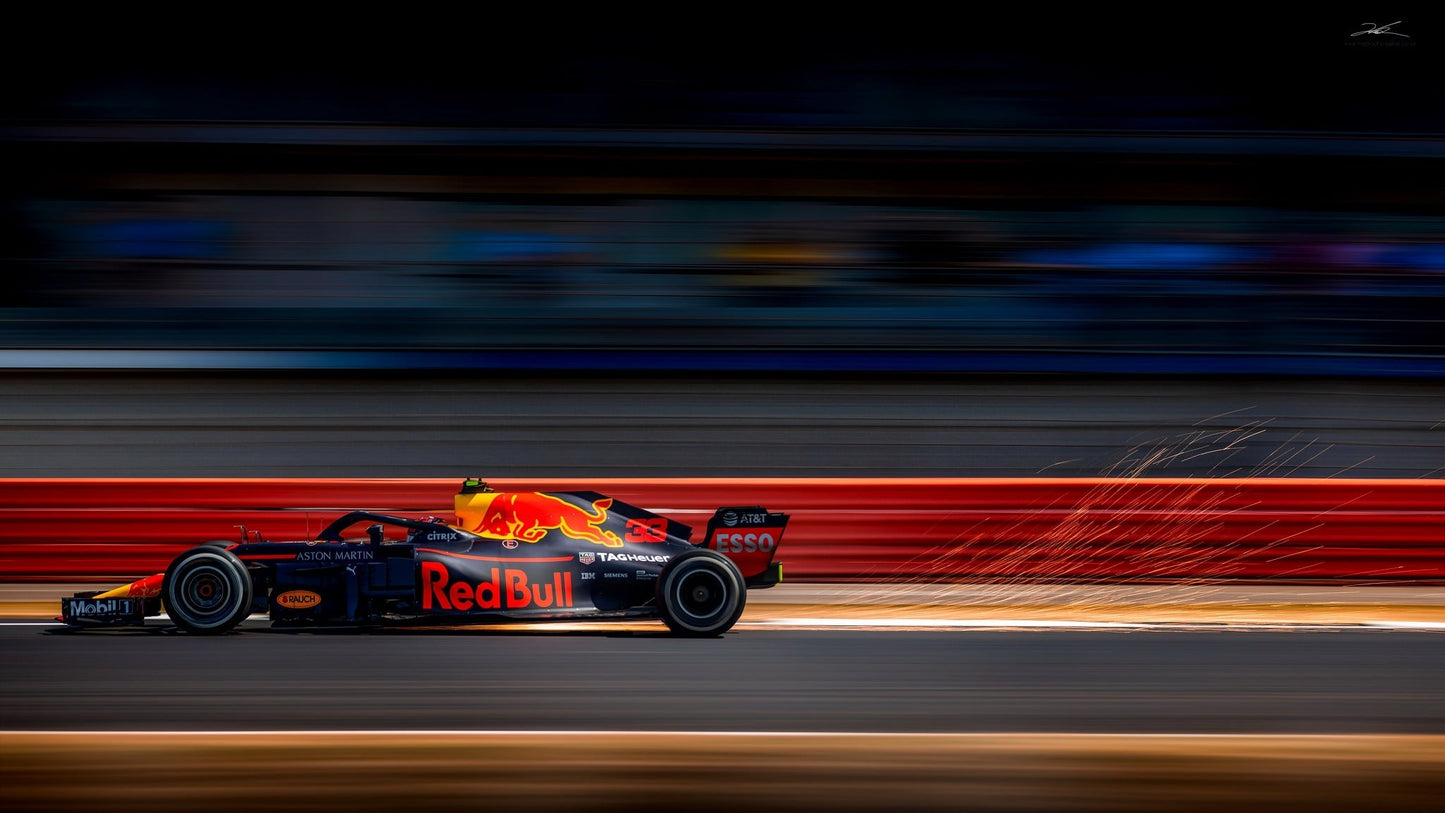 Red Bull Racing F1 V18