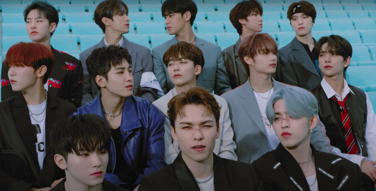 SEVENTEEN V20 Mousepad