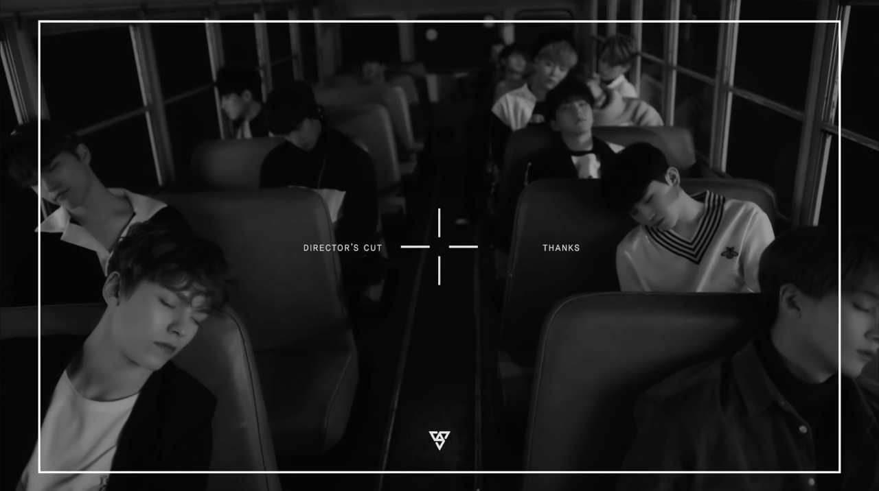 SEVENTEEN V21 Mousepad