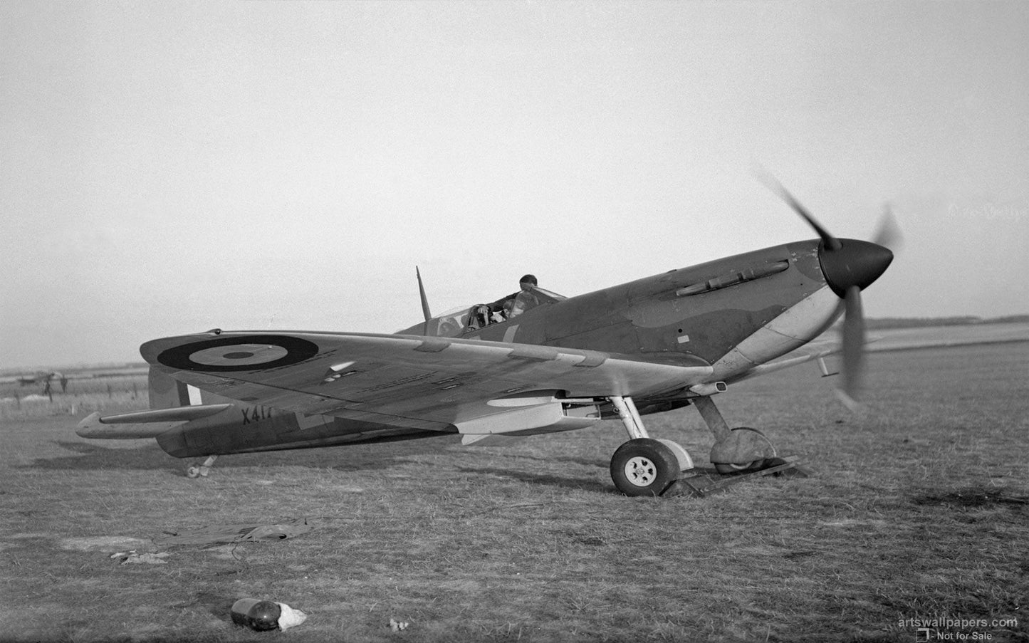 Spitfire WWII V19 Mousepad Deskmat