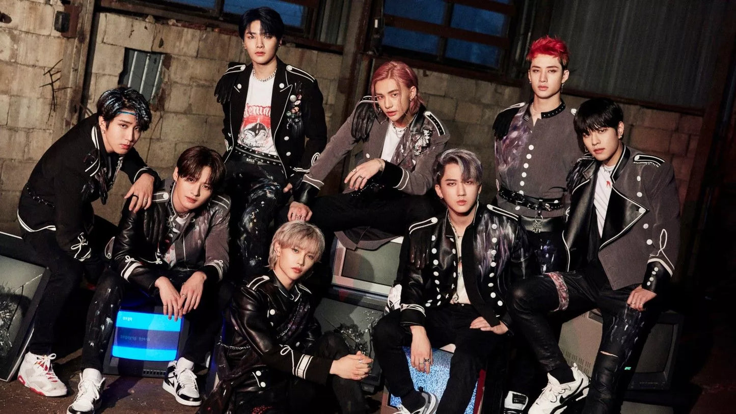 Stray Kids V9 Mousepad